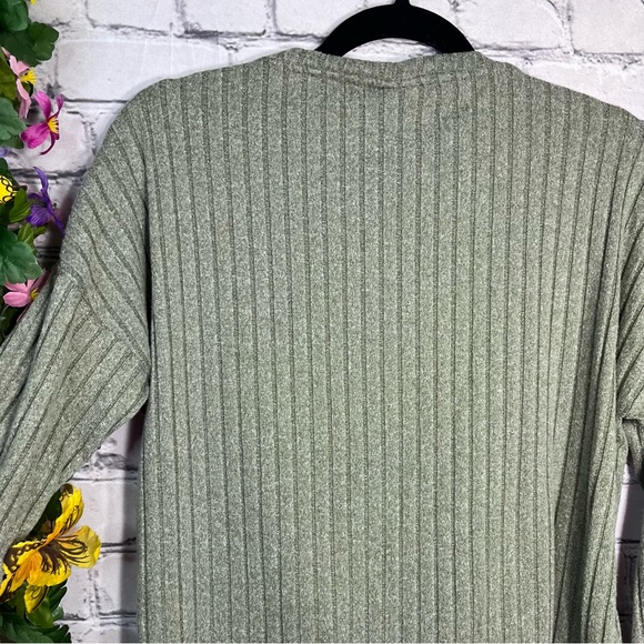 _🌼3/$30🌼NWOT So Ribbed Green Button Down Cardigan Size Small - Picture 12 of 15